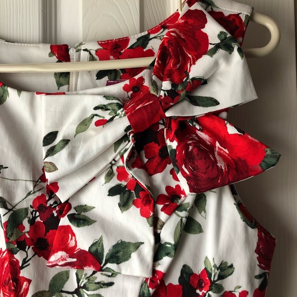 •SOLD• ModCloth Floral Dress with Bow - Picture 4 of 6